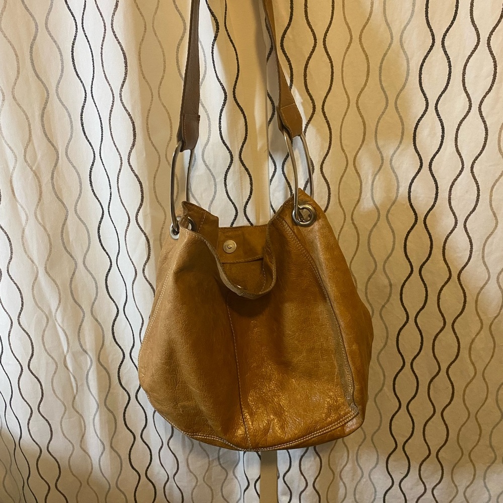 Canetti Collezioni Camel leather bag